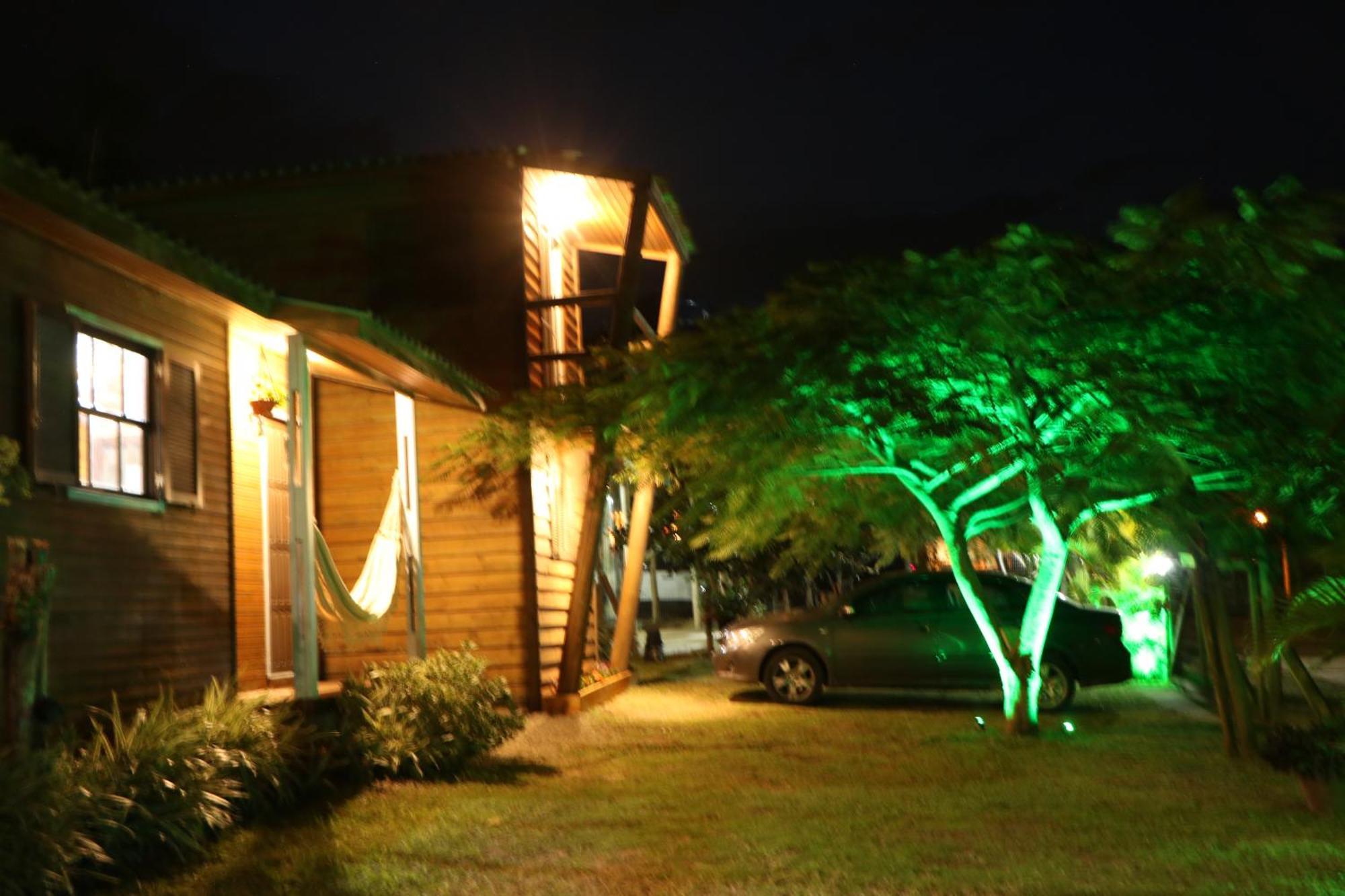 Chales Vale Da Lua - ปรายาโดโฮซา ภายนอก รูปภาพ